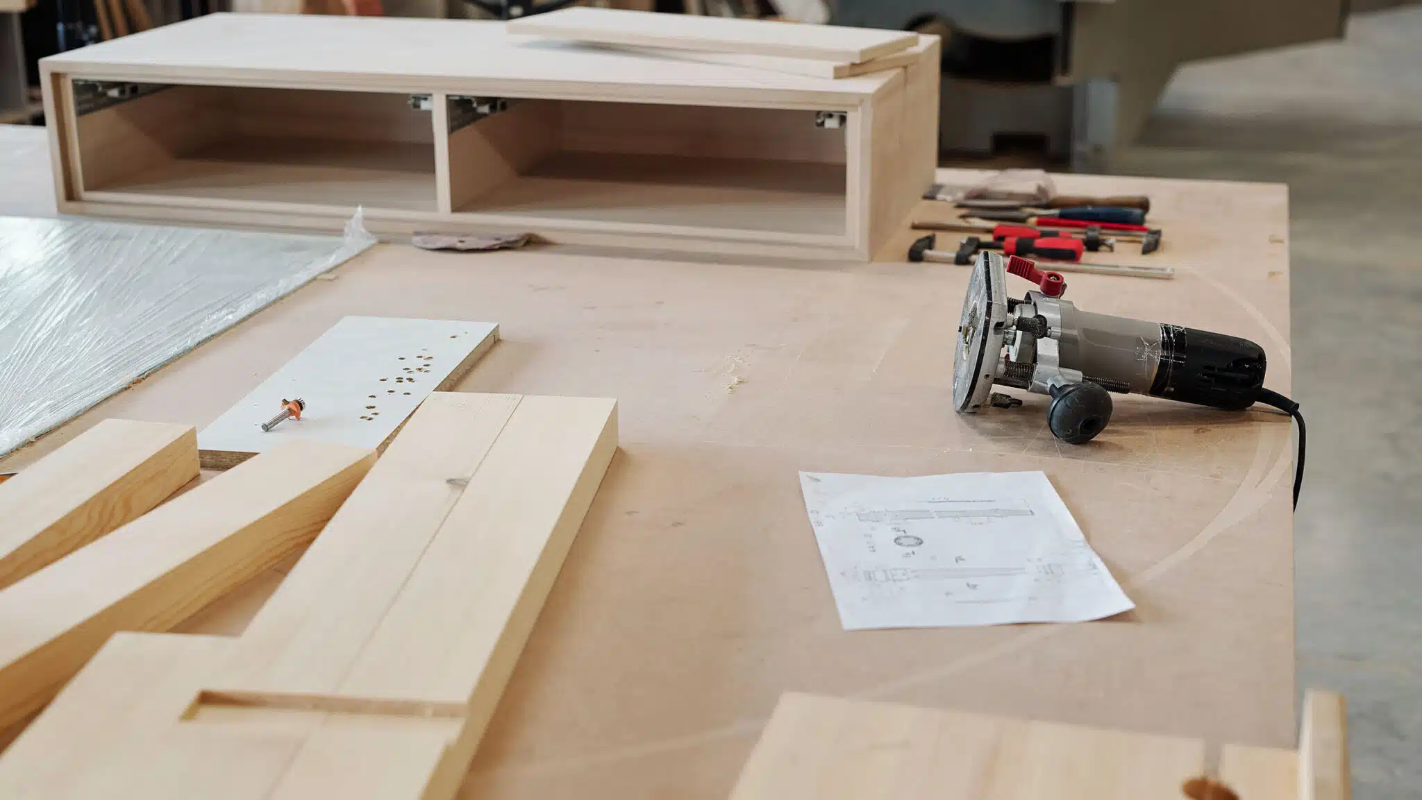 Travaux de menuiserie par l'entreprise FRAN S BAT à Asnières en région parisienne
